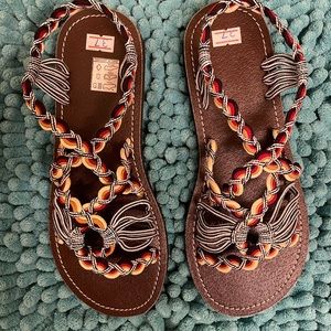 SANDALS